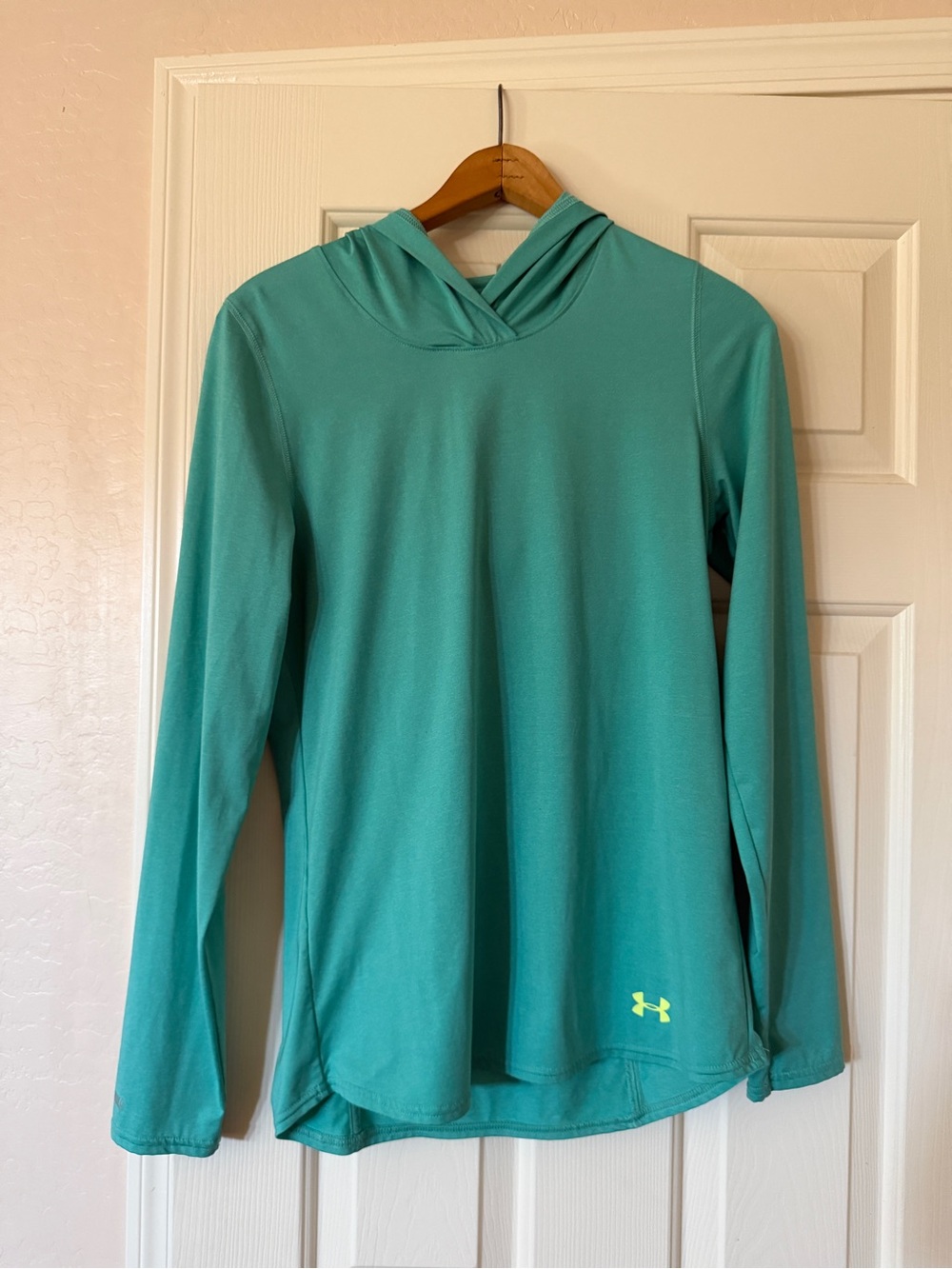 Under Armour Running Athletic Lightweight Top Pullover Size Small